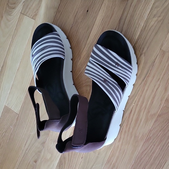 OTBT Montauk Tapioca Boho Ankle Strap Platform Wedge Leather Sandal 8.5M - Picture 3 of 11